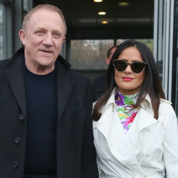 François-Henri Pinault et sa femme Salma Hayek sortant du défilé de mode "Balenciaga", collection prêt-à-porter Automne-Hiver 2017-2018 à l'Espace Champerret à Paris, le 5 Mars 2017.