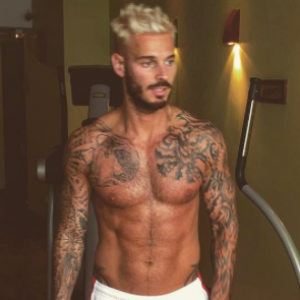 M. Pokora sexy et torse nu le 27 avril 2017.