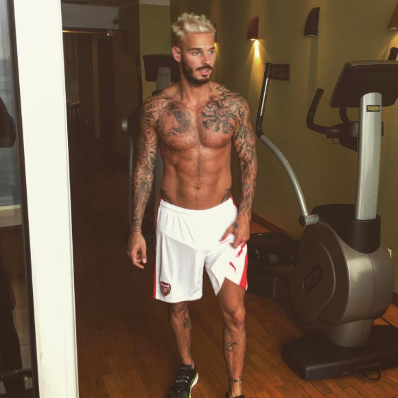 M. Pokora sexy et torse nu le 27 avril 2017.
