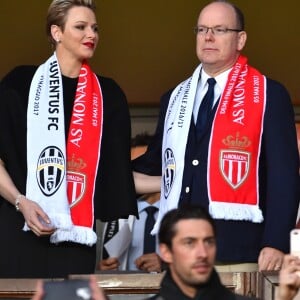 La princesse Charlène de Monaco et le prince Albert II de Monaco lors de la demi-finale aller de la Ligue des Champions entre l'AS Monaco et la Juventus de Turin au stade Louis II à Monaco le 3 mai 2017 (0-2). © Bruno Bebert/Bestimage