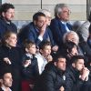 Andrea Agnelli, Lavinia Borromeo, ses enfants, Flavio Briatore et son fils Nathan lors de la demi-finale aller de la Ligue des Champions entre l'AS Monaco et la Juventus de Turin au stade Louis II à Monaco le 3 mai 2017 (0-2).