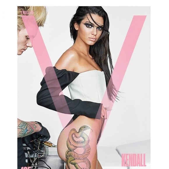 Kendall Jenner, tatouée sexy en couverture du magazine "V" en janvier 2017.
