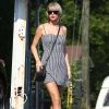Exclusif - Taylor Swift passe la journée à Nashville en famille avec ses parents Scott et Andrea, elle rejoindra ensuite son compagnon Tom Hiddleston ainsi que des amis dans la soirée pour le dîner à Nashville le 23 juin 2016.