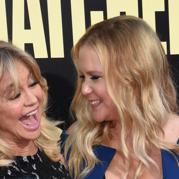 Goldie Hawn et Amy Schumer à la première de 'Snatched' au théâtre Regency Village à Westwood, le 10 mai 2017