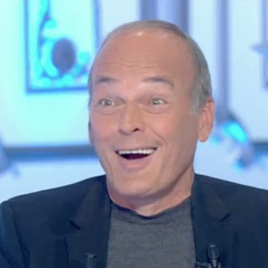 Laurent Baffie piégé par son fils avec la complicité de Tom Villa dans "Salut les Terriens !" sur C8. Le 13 mai 2017.