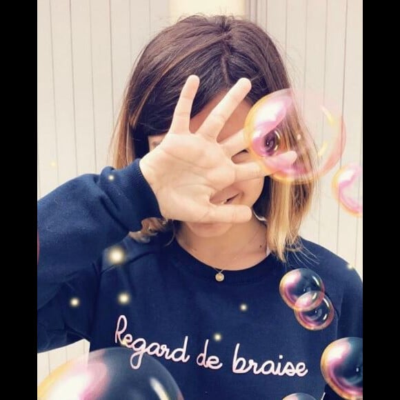 Alizée partage une photo de sa fille Annily sur Instagram le 13 mai 2017.