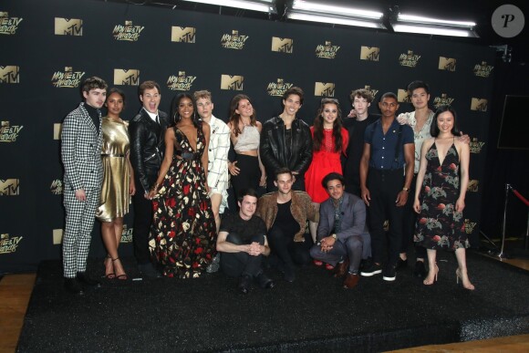 Toute l'équipe de '13 Reasons Why' à la conférence de presse des MTV Movie And TV Awards 2017 au The Shrine Auditorium à Los Angeles, le 7 mai 2017