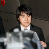 Kei Komuro, compagnon de la princesse Mako d'Akishino, sollicité par les médias le 17 mai 2017 à Tokyo après la révélation de leurs fiançailles prochaines.