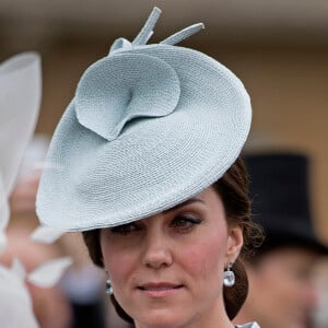 Kate Middleton, duchesse de Cambridge, lors de la première garden party de 2017 dans les jardins du palais de Buckingham, le 16 mai 2017 à Londres.