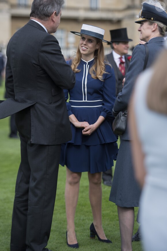 La princesse Beatrice d'York lors de la première garden party de 2017 dans les jardins du palais de Buckingham, le 16 mai 2017 à Londres.
