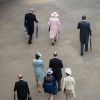 Kate Middleton, le prince William, la reine Elizabeth II, la princesse Anne, le prince Philip et la princesse Beatrice d'York lors de la première garden party de 2017 dans les jardins du palais de Buckingham, le 16 mai 2017 à Londres.