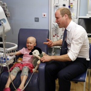 Le prince William, duc de Cambridge, au Royal Marsden NHS Foundation Trust à Sutton le 16 mai 2017.