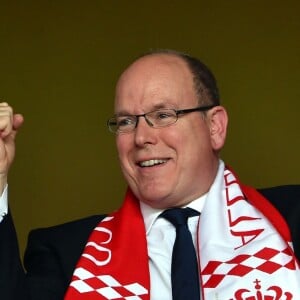 Le prince Albert II de Monaco très heureux lors de la victoire (2-0, contre l'AS Saint-Etienne) et du sacre de l'AS Monaco, sacré champion de France le 17 mai 2017 au Stade Louis-II © Bruno Bebert/Bestimage