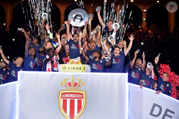 Les joueurs de l'AS Monaco ont fêté leur titre de champions de France de Ligue 1 à l'issue du match contre l'AS Saint-Etienne (2-0) le 17 mai 2017 au Stade Louis-II. © Bruno Bebert/Bestimage