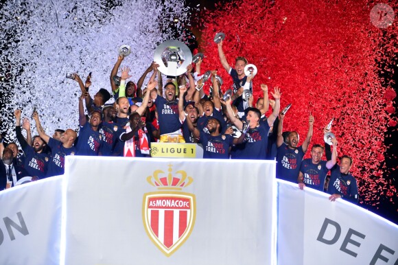 Les joueurs de l'AS Monaco ont fêté leur titre de champions de France de Ligue 1 à l'issue du match contre l'AS Saint-Etienne (2-0) le 17 mai 2017 au Stade Louis-II. © Bruno Bebert/Bestimage