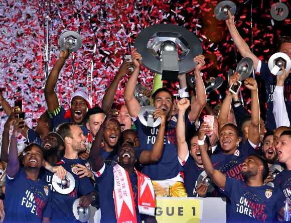 Les joueurs de l'AS Monaco ont fêté leur titre de champions de France de Ligue 1 à l'issue du match contre l'AS Saint-Etienne (2-0) le 17 mai 2017 au Stade Louis-II. © Bruno Bebert/Bestimage