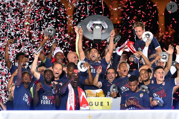 Les joueurs de l'AS Monaco ont fêté leur titre de champions de France de Ligue 1 à l'issue du match contre l'AS Saint-Etienne (2-0) le 17 mai 2017 au Stade Louis-II. © Bruno Bebert/Bestimage