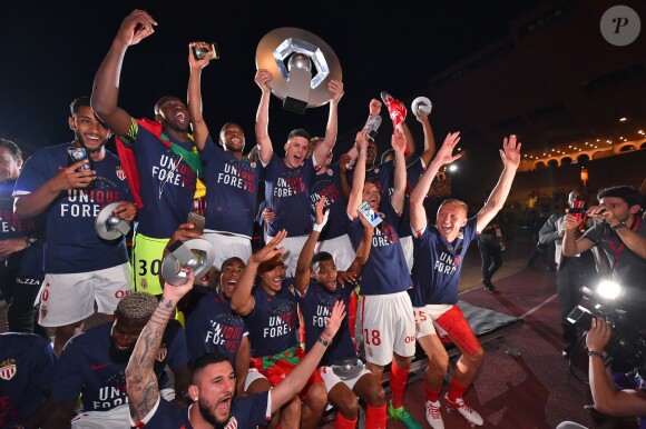 Les joueurs de l'AS Monaco ont fêté leur titre de champions de France de Ligue 1 à l'issue du match contre l'AS Saint-Etienne (2-0) le 17 mai 2017 au Stade Louis-II. © Bruno Bebert/Bestimage