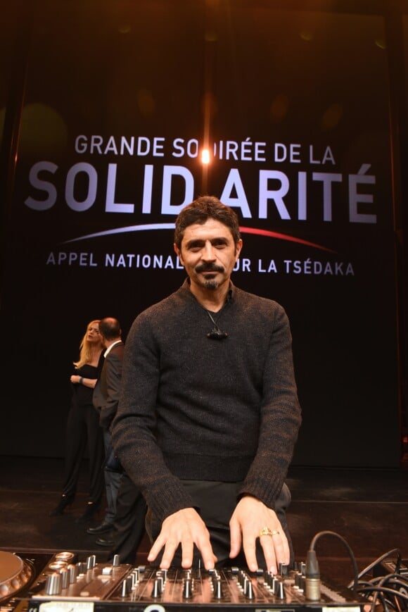 Exclusif - Serge Khalfon - Concert de solidarité de l'appel national pour la Tsédaka au Palais des Sports à Paris le 12 décembre 2016.
