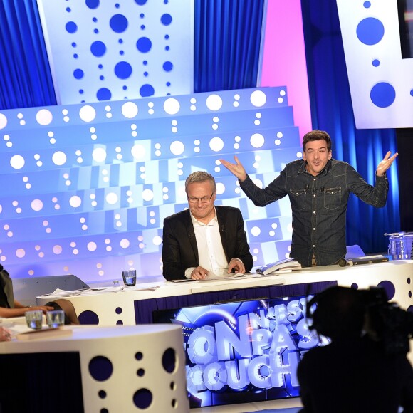 Exclusif - Laurent Ruquier et Marc-Antoine Le Bret - Marc-Antoine Le Bret sur le plateau de "On n'est pas couché" de Laurent Ruquier sur France 2 à Paris le 21 décembre 2015. © Veeren/Bestimage