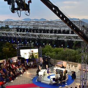 Exclusif - Le plateau à l'enregistrement de l'émission "On n'est pas couché" à la Villa Domergue lors du 69ème Festival International du Film de Cannes le 18 mai 2016.