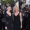Michèle Laroque et sa fille Oriane Deschamps - Montée des marches du film "Okja" lors du 70ème Festival International du Film de Cannes. Le 19 mai 2017. © Borde-Jacovides-Moreau/Bestimage