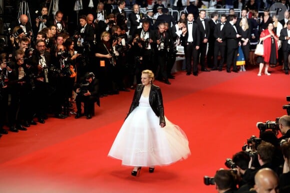 Elisabeth Moss - Montée des marches du film "The Square" lors du 70ème Festival International du Film de Cannes. Le 20 mai 2017. © Borde-Jacovides-Moreau / Bestimage
