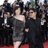 Charlotte Gainsbourg et son compagnon Yvan Attal - Montée des marches du film "The Meyerowitz Stories" lors du 70ème Festival International du Film de Cannes. Le 21 mai 2017. © Borde-Jacovides-Moreau / Bestimage