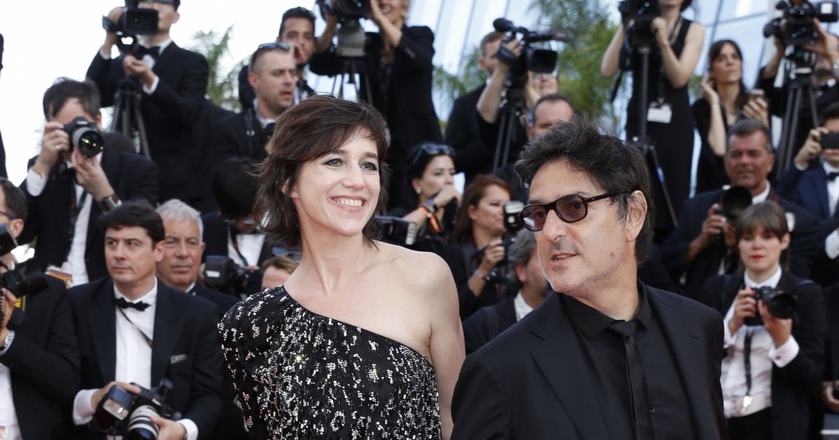 Charlotte Gainsbourg and her lover Yvan Attal find New York in Cannes!