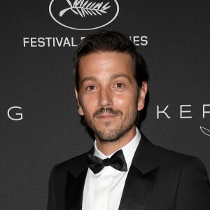 Diego Luna - Le Festival de Cannes et le groupe Kering organisent le dîner de la présidence en l'honneur du programme "Women in Motion", qui récompense les femmes de l'industrie du cinéma lors du 70ème Festival International du Film de Cannes, France, le 21 mai 2017. © Kering/Bestimage