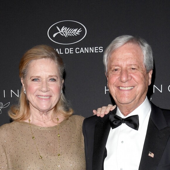 Liv Ullmann et Michael Kutza - Le Festival de Cannes et le groupe Kering organisent le dîner de la présidence en l'honneur du programme "Women in Motion", qui récompense les femmes de l'industrie du cinéma lors du 70ème Festival International du Film de Cannes, France, le 21 mai 2017. © Kering/Bestimage