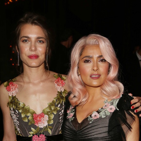 Charlotte Casiraghi et Salma Hayek - Le Festival de Cannes et le groupe Kering organisent le dîner de la présidence en l'honneur du programme "Women in Motion", qui récompense les femmes de l'industrie du cinéma lors du 70ème Festival International du Film de Cannes, France, le 21 mai 2017.