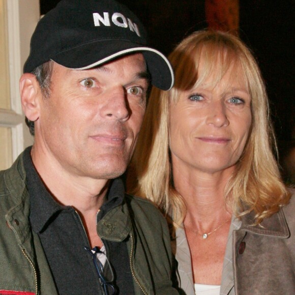 Laurent Baffie et sa femme au Théâtre des Variétés le 8 octobre 2007 à Paris.