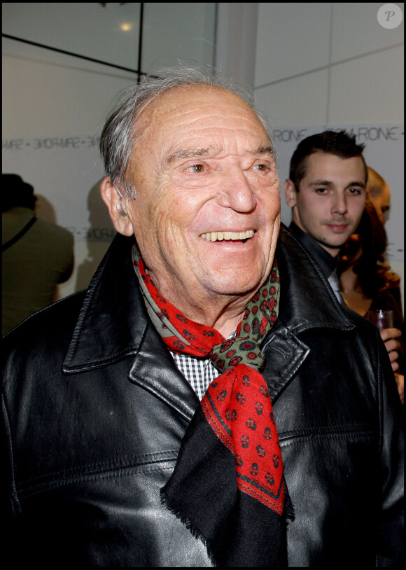 JEAN MARC THIBAULT - SOIREE POUR LE 32 EME ANNIVERSAIRE DE LA MARQUE DE HAUTE FOURRURE "SAM-RONE" AU SAM RONE'S SPACE A PARIS. PARIS14/10/2009 - Paris