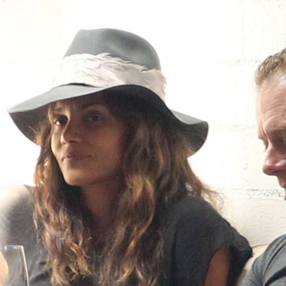 Exclusif - Halle Berry est allée déjeuner avec un homme mystérieux au restaurant Gracias Madre à West Hollywood, le 16 mai 2017