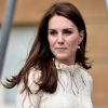 Catherine (Kate) Middleton, duchesse de Cambridge accueille les enfants de ceux qui sont morts au service des Forces armées lors d'une une fête au palais de Buckingham à Londres le 13 mai 2017.