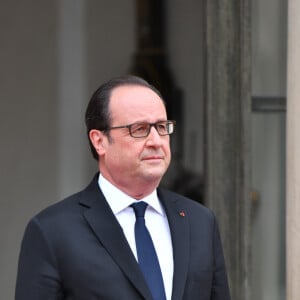 François Hollande lors de la passation de pouvoir avec Emmanuel Macron au palais de l'Elysée à Paris le 14 mai 2017. © Lionel Urman / Bestimage