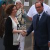 Exclusif - L'ancien président de la république François Hollande s'est rendu à 7h30 à l'hôpital de La Fontonne à Antibes ou son frère aîné Philippe est décédé d'un cancer le 18 mai 2017.