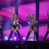 Le groupe Little Mix (Perrie Edwards, Jesy Nelson, Jade Thirlwall, Leigh-Anne Pinnock) sur scène lors de la soirée des Brit Awards 2017 à Londres, le 22 février 2017