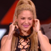 Lucie, Black M et Shakira sur la scène de la finale de The Voice 6 pour interpréter Comme moi, un titre des deux stars, sur TF1 le 10 juin 2017.