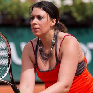 Marion Bartoli participe au tournoi des légendes à Roland-Garros le 7 juin 2017.