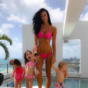 Jade Lagardere et ses enfants - Photo publiée sur Instagram le 12 avril 2017