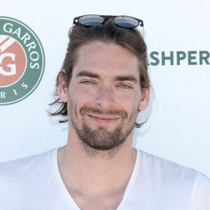 Camille Lacourt - Evénement "Smash Perrier" du deuxième étage de la Tour Eiffel au Champ-de-Mars à Paris le 8 juin 2017. © Pierre Perusseau/Bestimage