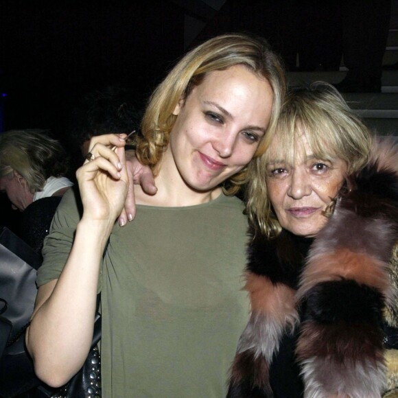 Anita Pallenberg et son amie en octobre 2002.