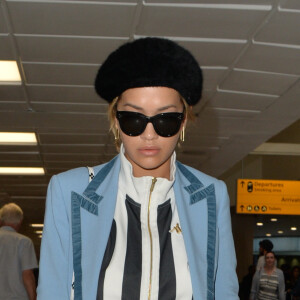 Rita Ora arrive à l'aéroport Heathrow de Londres, Royaume Uni, le 14 juin 2017. © CPA/Bestimage