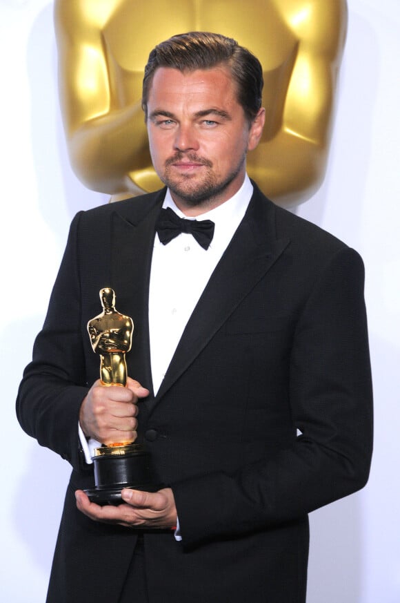 Leonardo DiCaprio (Oscar du meilleur acteur pour le film "The Revenant") - Press Room lors de la 88e cérémonie des Oscars à Hollywood, le 28 février 2016.
