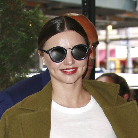 Miranda Kerr arrive à l'hôtel Carlyle pour se préparer avant le MET 2017 Costume Institute Gala sur le thème de "Rei Kawakubo/Comme des Garçons: Art Of The In-Between" à New York, le 1er mai 2017.