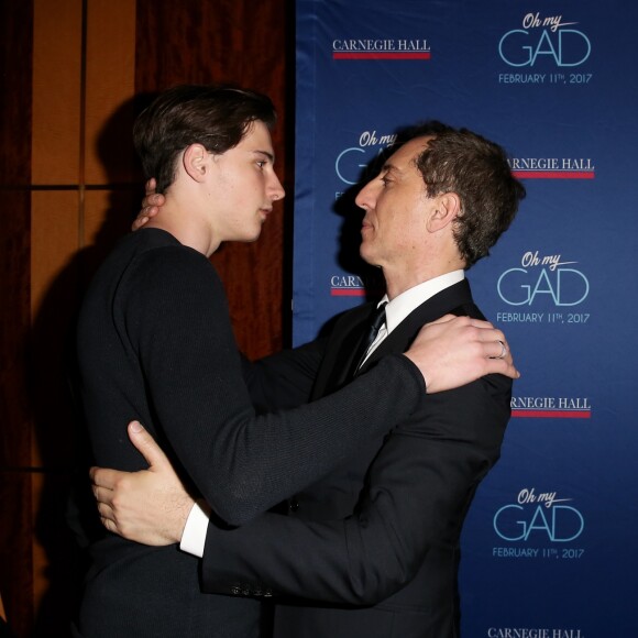 Exclusif - Gad Elmaleh avec son fils Noé lors du photocall du spectacle de Gad Elmaleh "Oh My Gad" au "Carnegie Hall" à New York, le 11 février 2017. © Dominique Jacovides/Bestimage