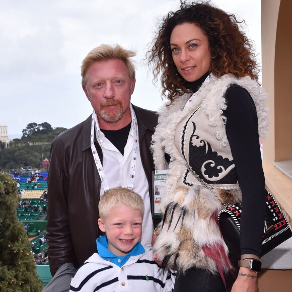 Boris Becker avec sa femme Lily et son fils Amadeus durant la finale du Monte Carlo Rolex Masters 2017 à Monaco, le 23 avril 2017. © Bruno Bebert/Bestimage