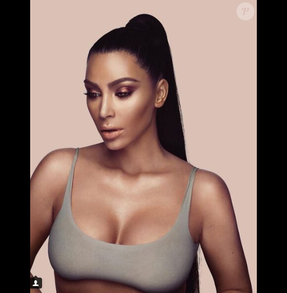 Kim Kardashian lance sa collection de make-up KKWBeauty le 21 juin 2017.